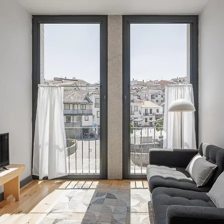 Pensao Luisinha By Casas Com Estoria Boutique מלון דירות סנטה קומבו דאו