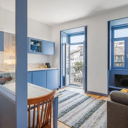 Pensao Luisinha By Casas Com Estoria Boutique * סנטה קומבו דאו