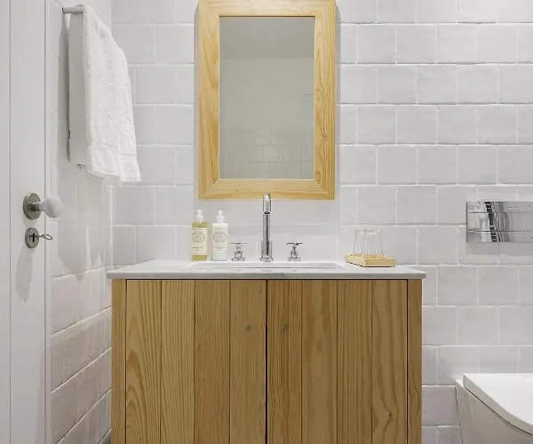 Pensao Luisinha By Casas Com Estoria Boutique